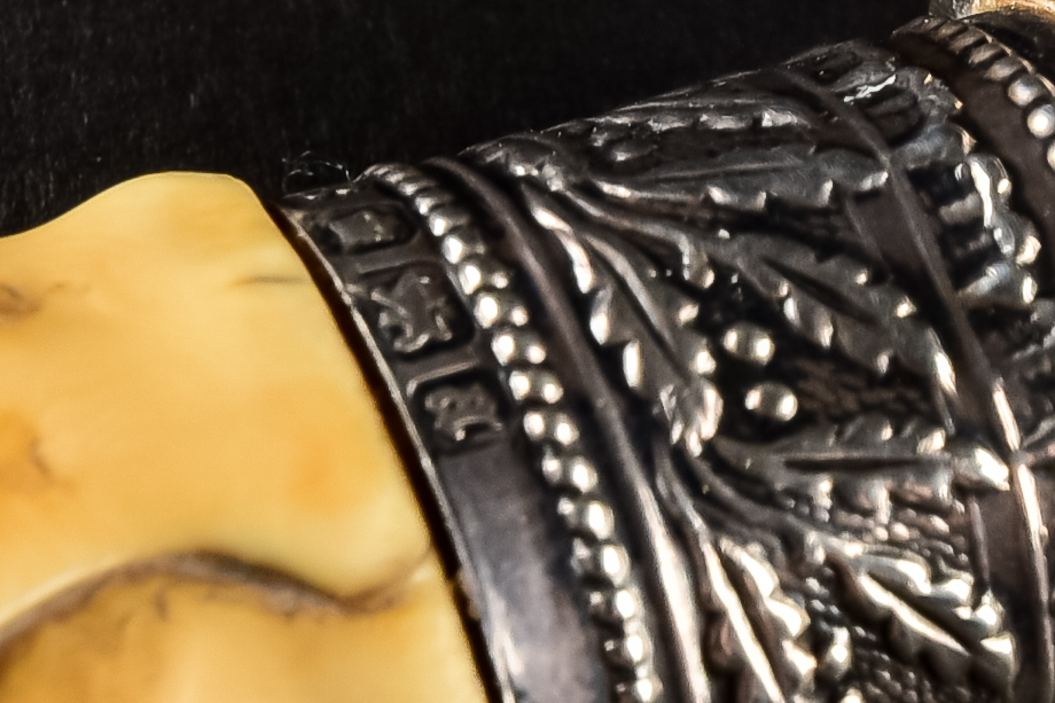 Corn and Wheat Motif Crumber Pan