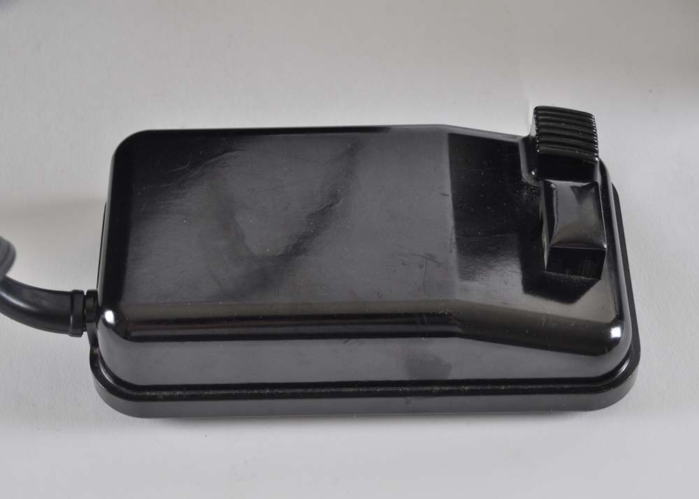 Singer Featherweight 221 Portable Sewing Machine