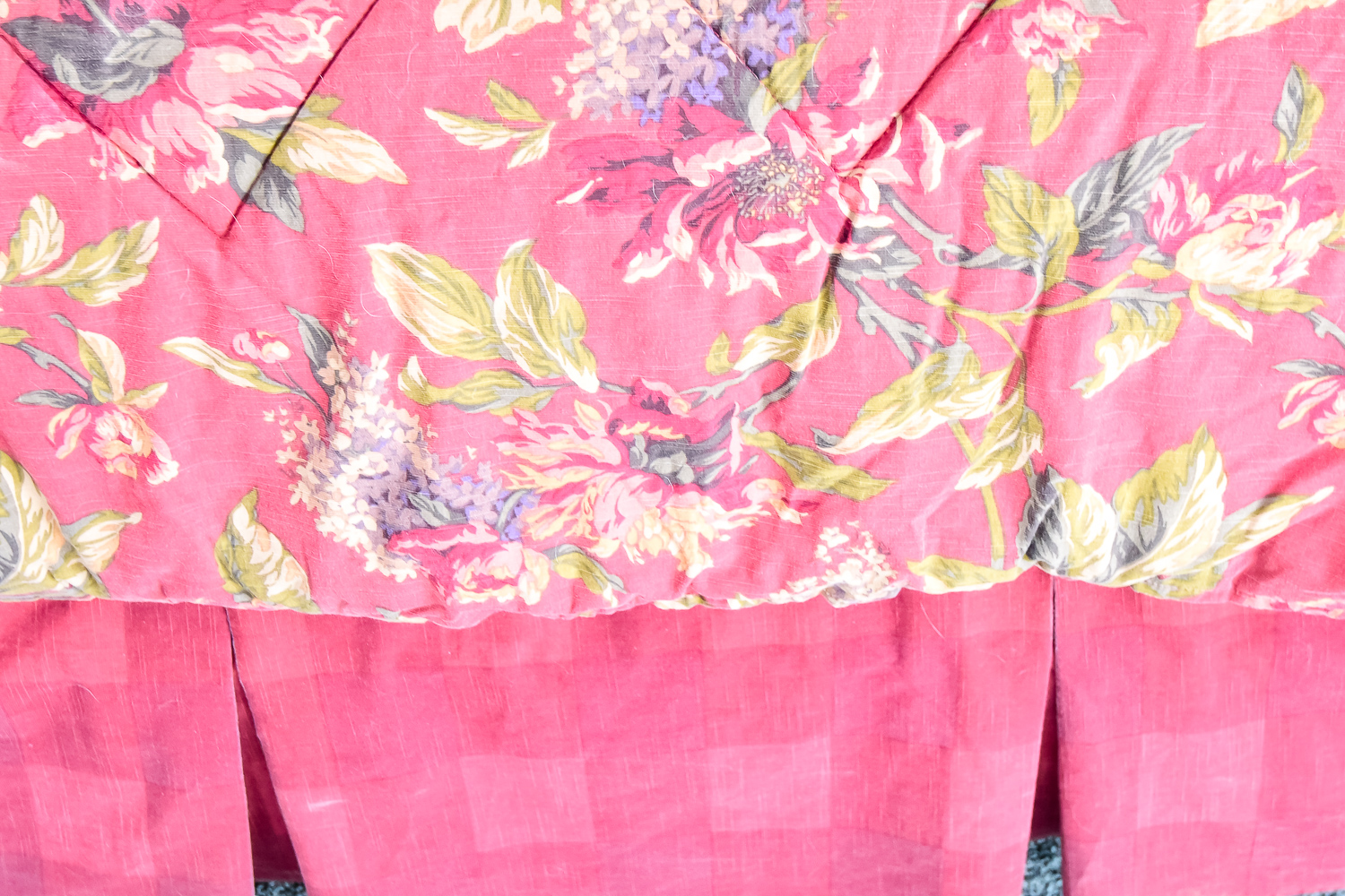 Queen Size Bedding Ensemble