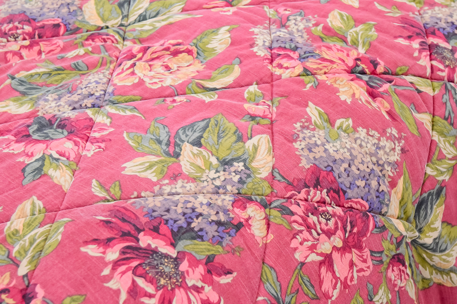 Queen Size Bedding Ensemble