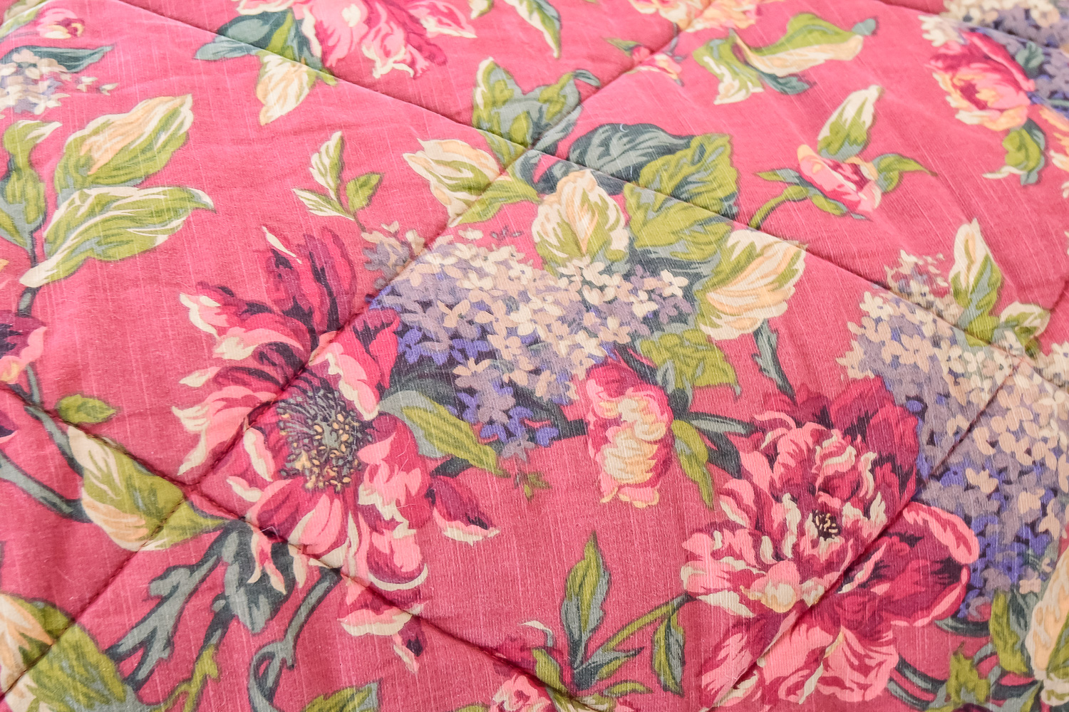 Queen Size Bedding Ensemble