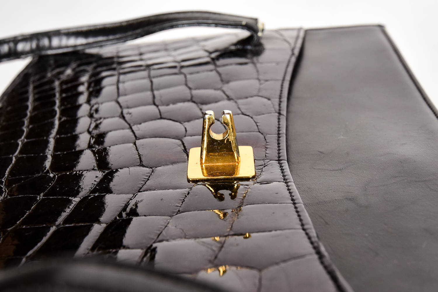 Vintage Lucille de Paris Alligator Handbag