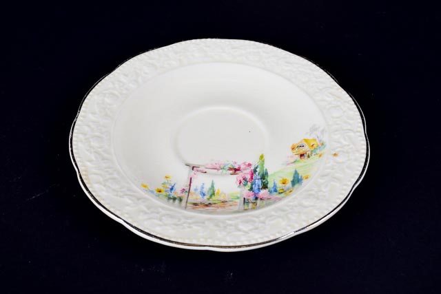 Antique Edwin M. Knowles "Cremelace" China