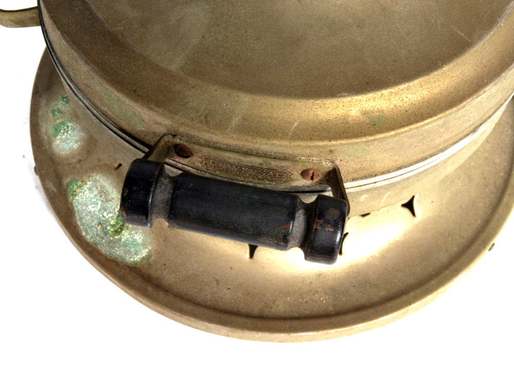 1924 Universal Waffle Iron EBTH