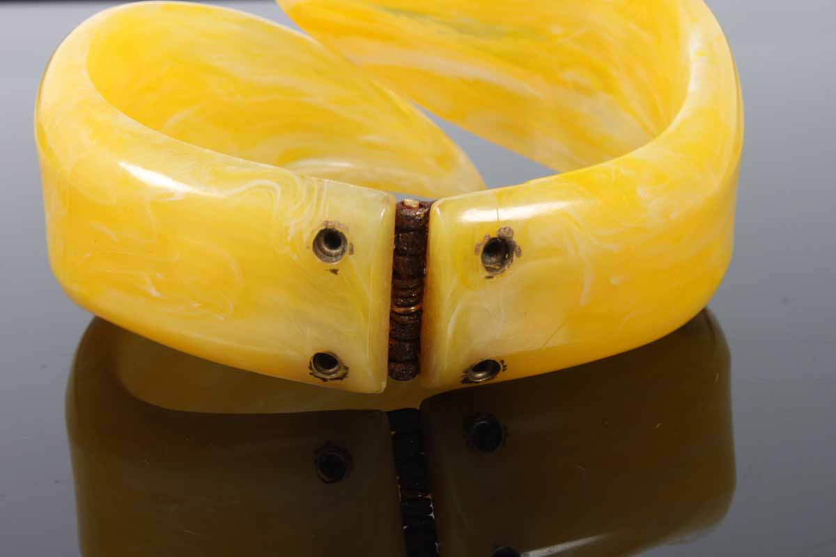 Vintage Yellow Bakelite Hinged Cuff Bracelet