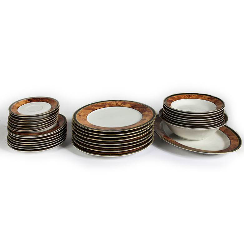 Retroneu "Wood Garland" Fine China Dishware Set