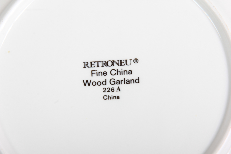 Retroneu "Wood Garland" Fine China Dishware Set