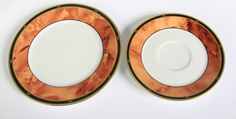 Retroneu "Wood Garland" Fine China Dishware Set