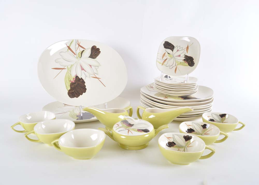 Red Wing Lotus Chartreuse Service for Eight