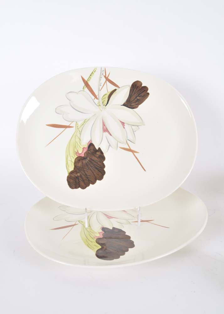 Red Wing Lotus Chartreuse Service for Eight