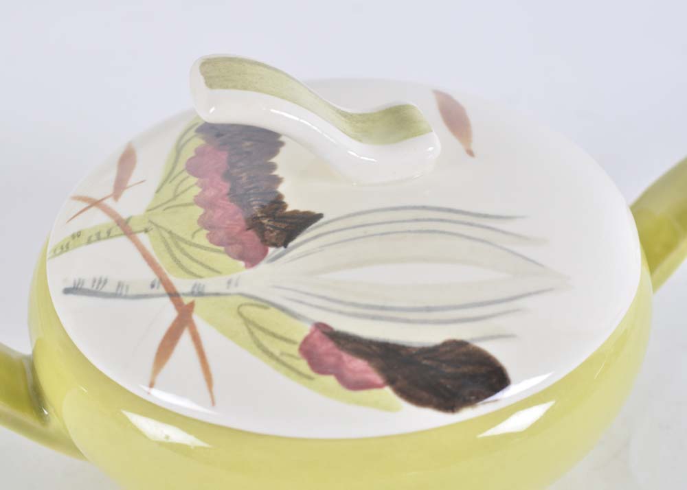 Red Wing Lotus Chartreuse Service for Eight