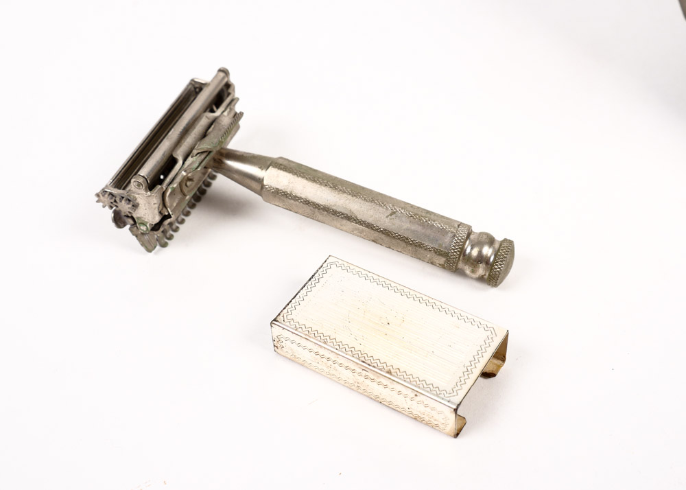 Vintage Valet Auto Strop Razor