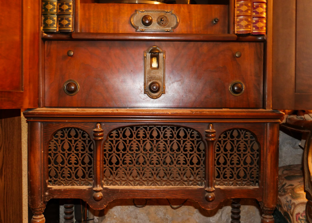 Circa 1928 RCA Victor Victrola Electrola