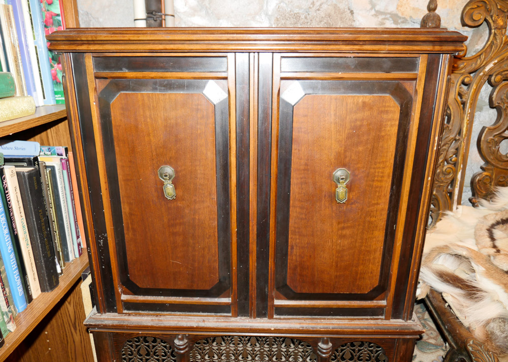 Circa 1928 RCA Victor Victrola Electrola