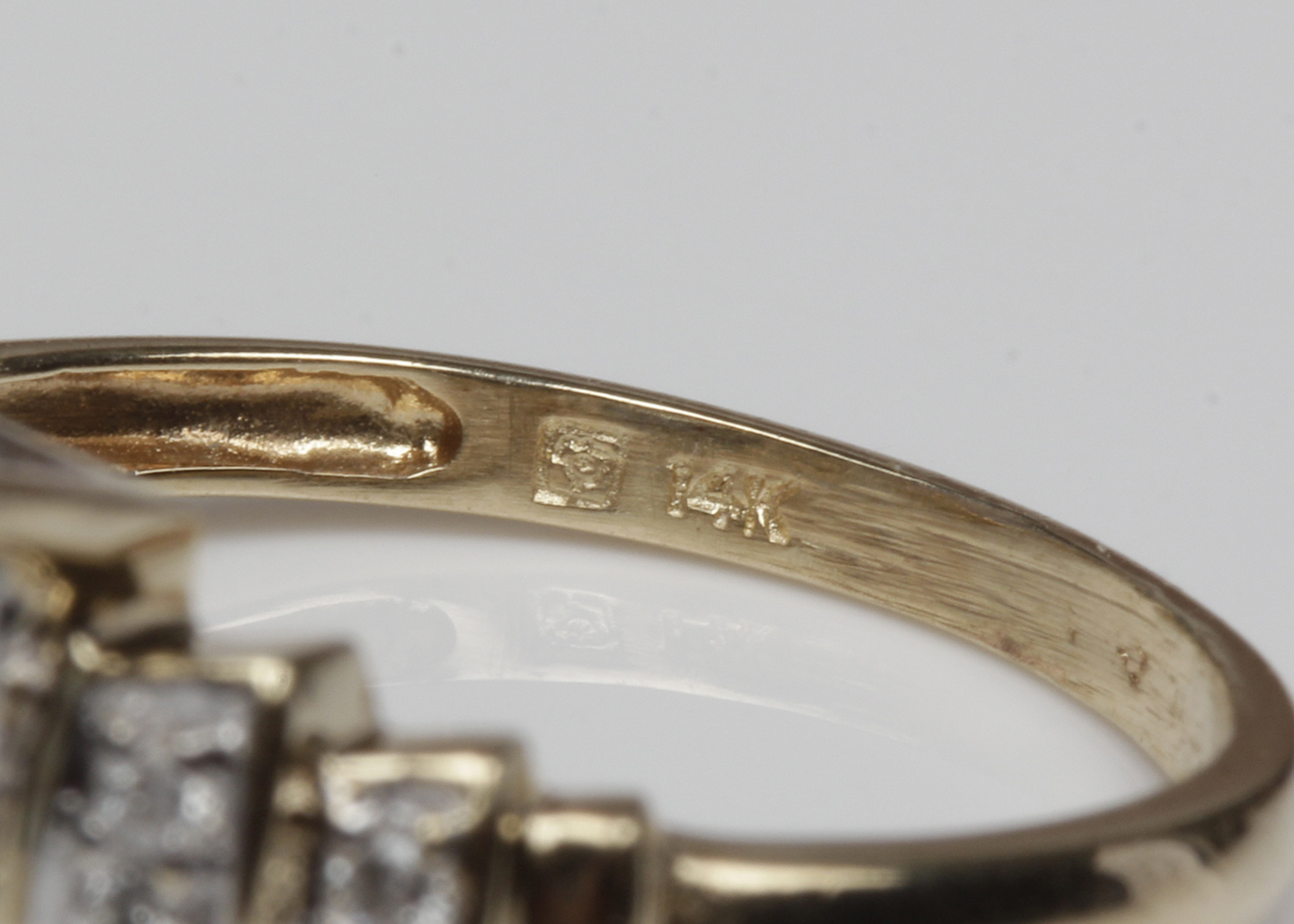 14K Yellow Gold Aquamarine and Diamond Ring