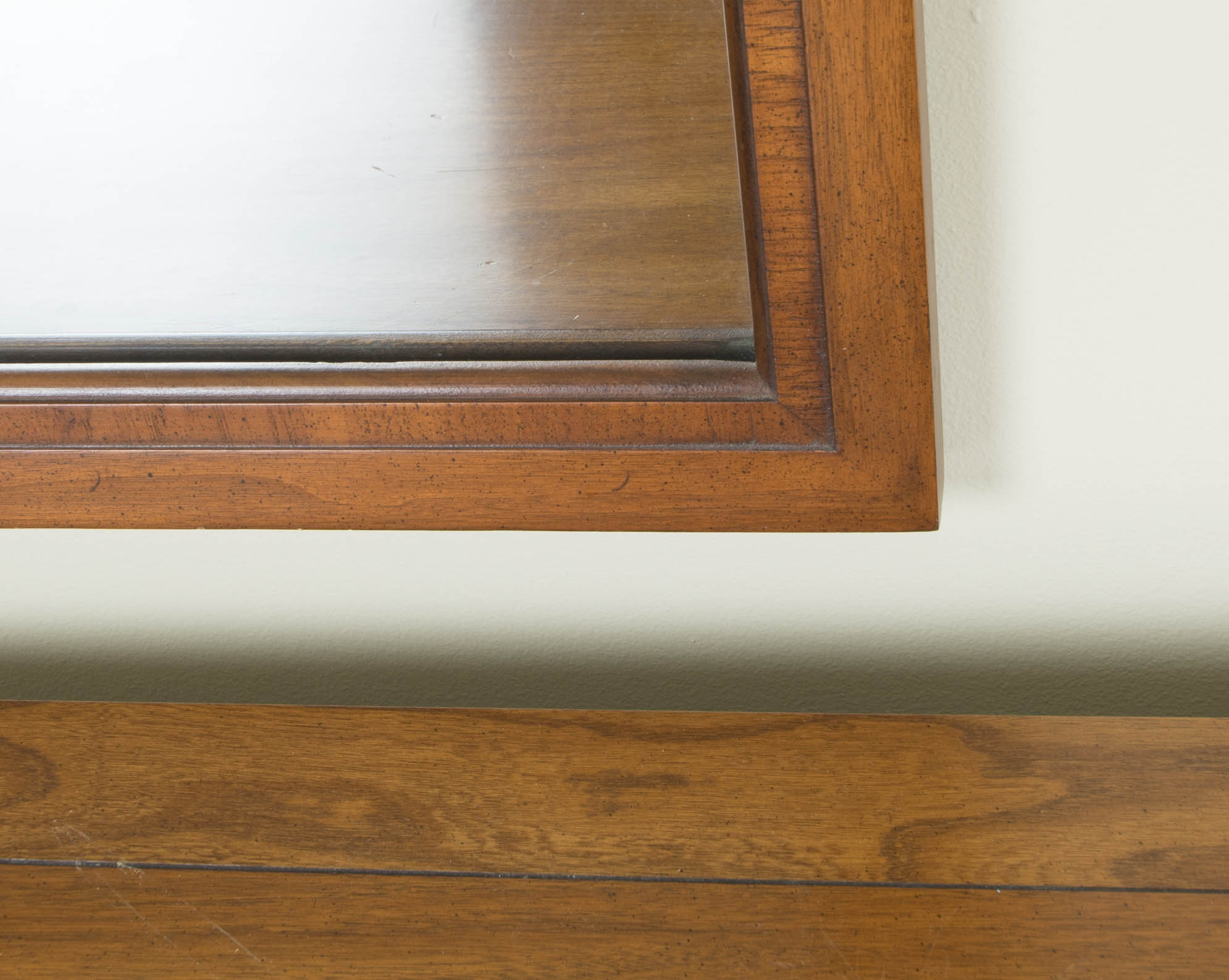 White Fine Furniture Dresser with Two Panel Wall Mirrors