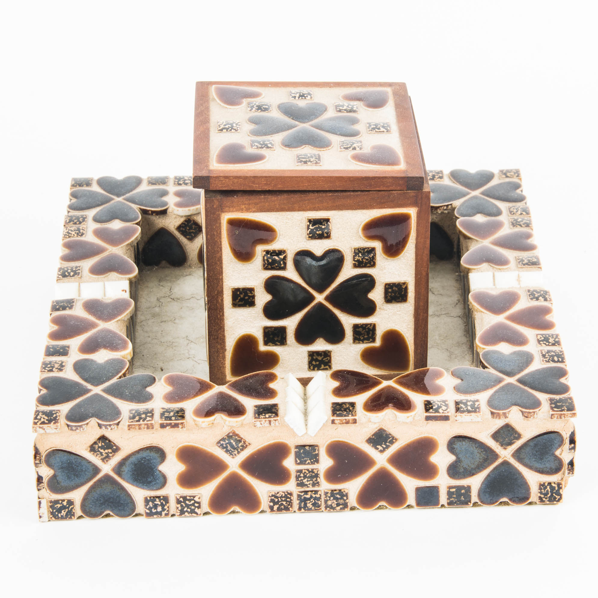 Retro Mosaic Ash Receiver and Matching Box