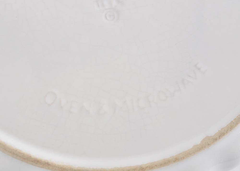 Assorted Kitchenalia