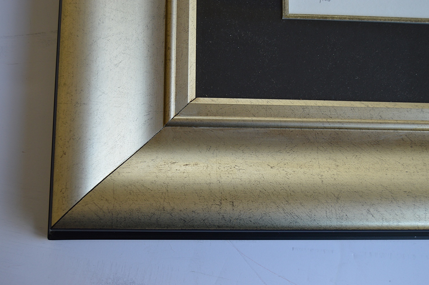 Numbered and Signed Seriagraph by Itzchak Tarkay