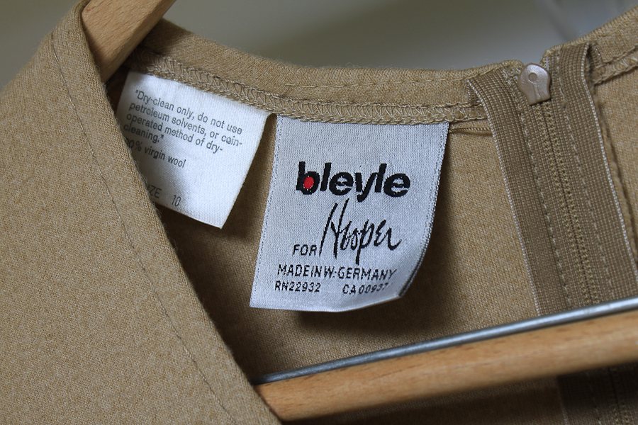 Collection of Ladies Vintage Fashion Basics