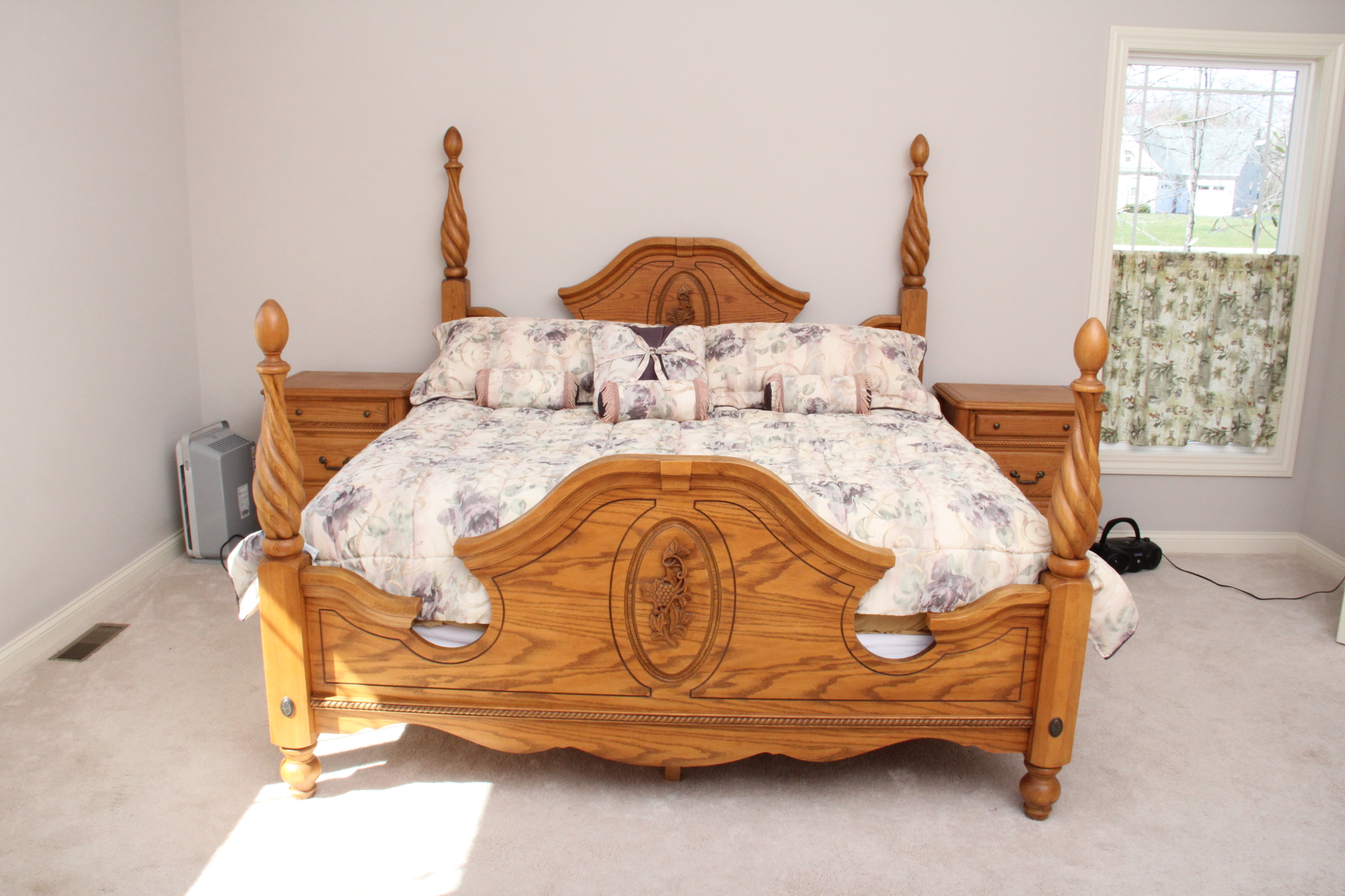 Arbek Oak California King Four Poster Bed