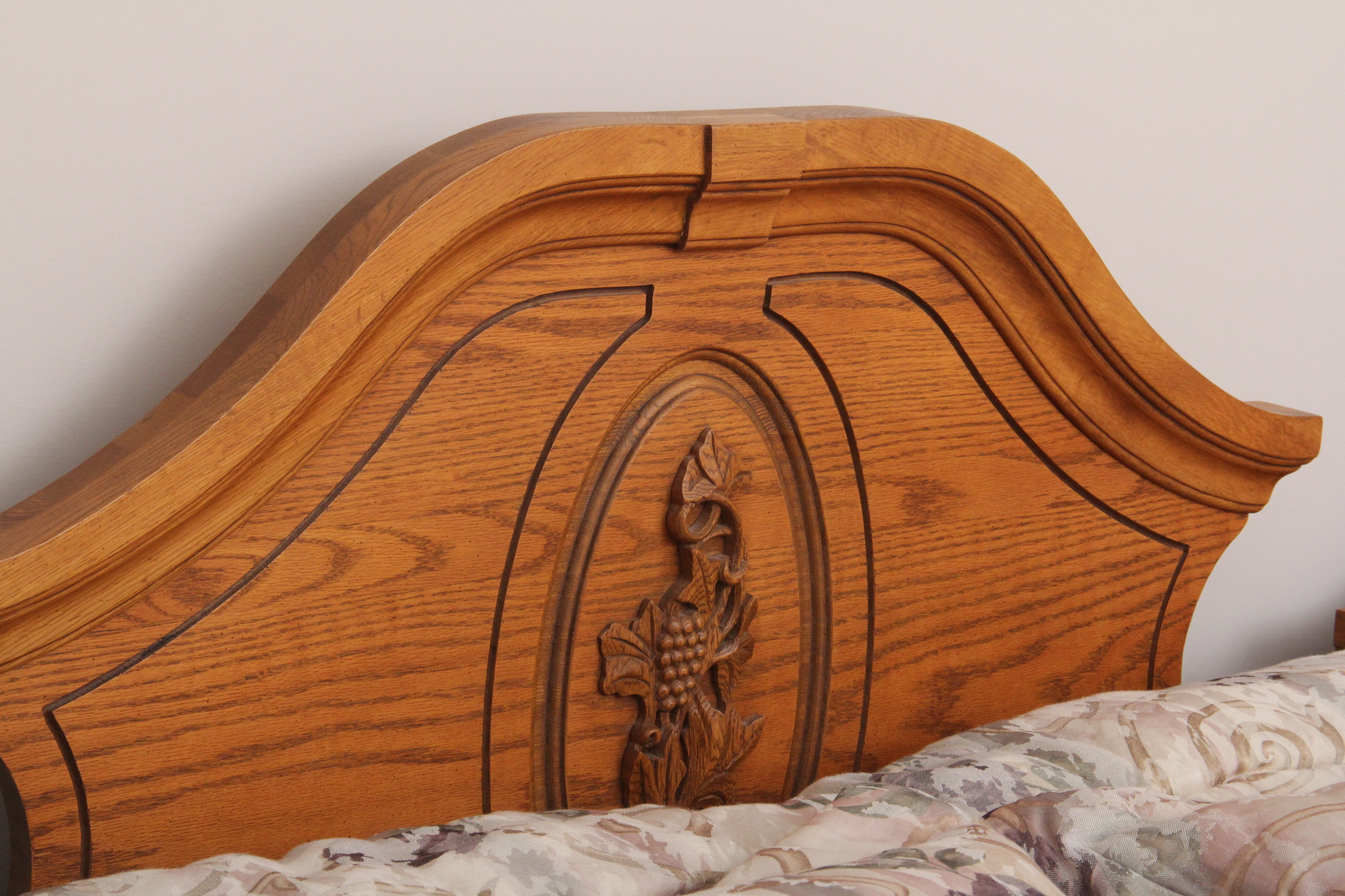 Arbek Oak California King Four Poster Bed