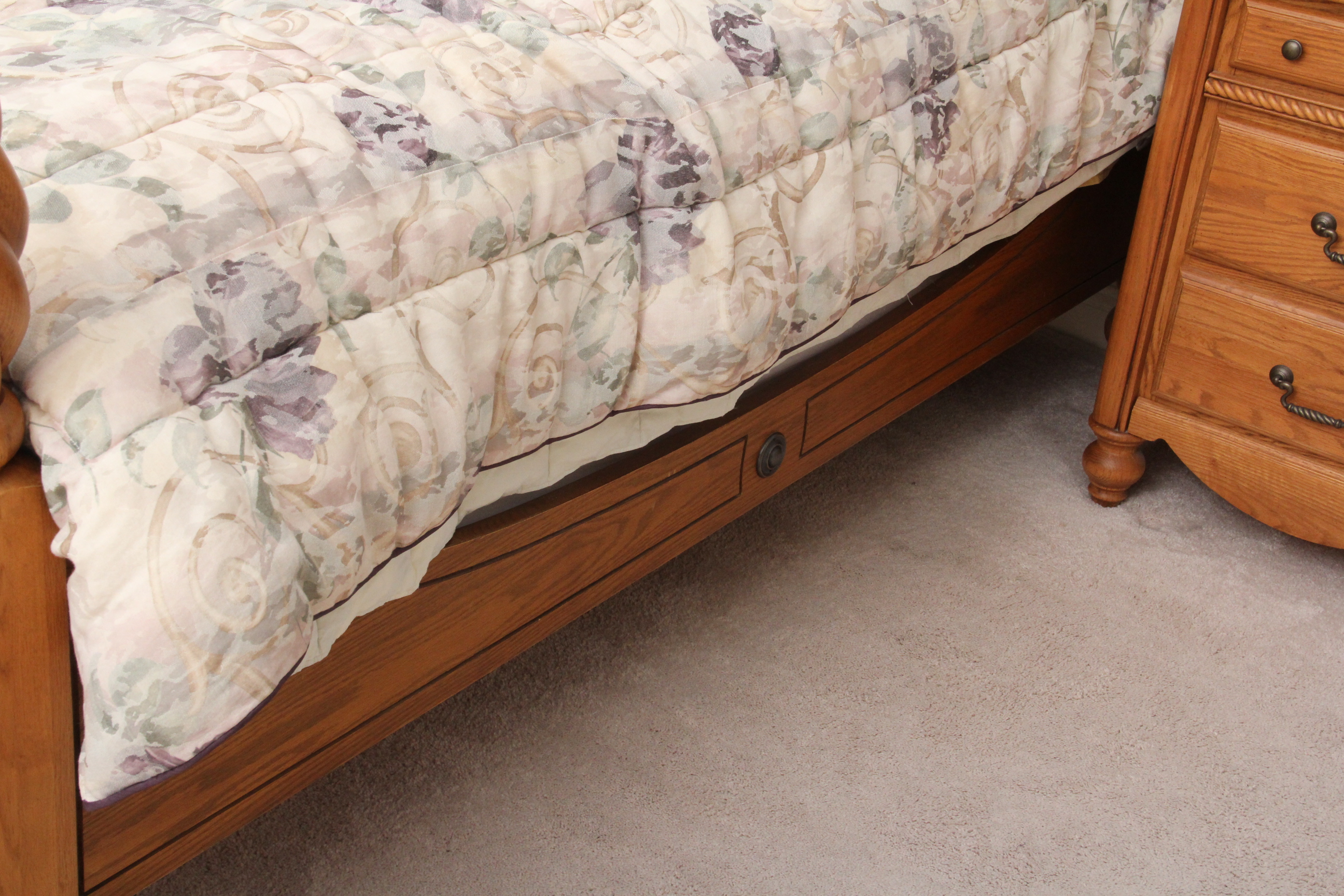 Arbek Oak California King Four Poster Bed