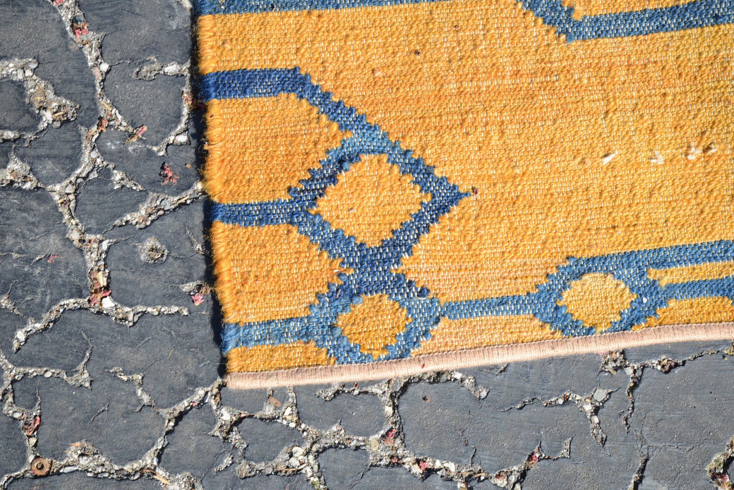 Handwoven Flatweave Indian Wool Dhurrie Rug