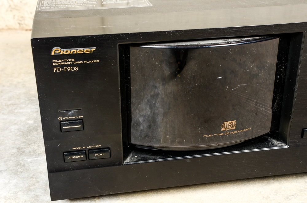 Pioneer CD Player