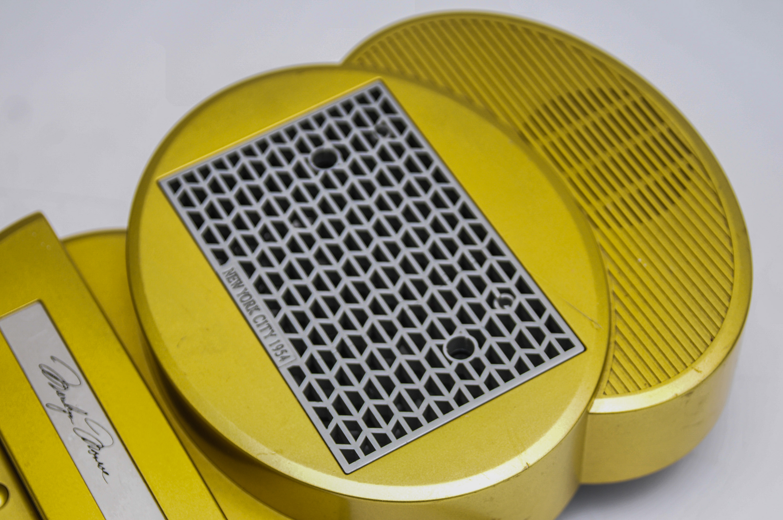 Marilyn Monroe Telephone by TeleMania