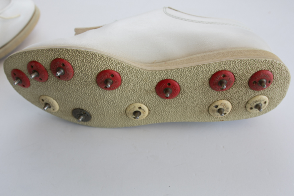 Vintage New Castle Golf Shoes Size 7.5