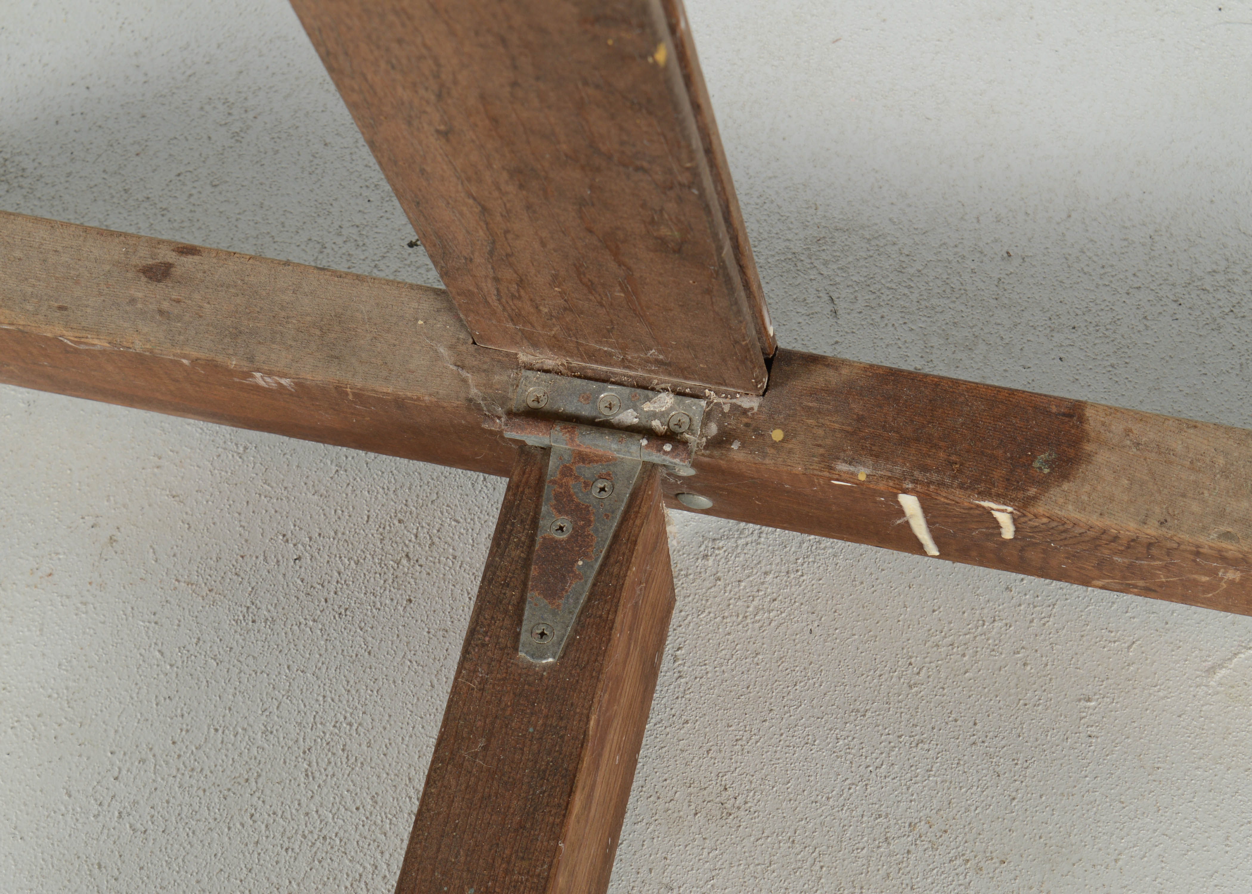 Vintage Grumbacher Wooden Artist Easel