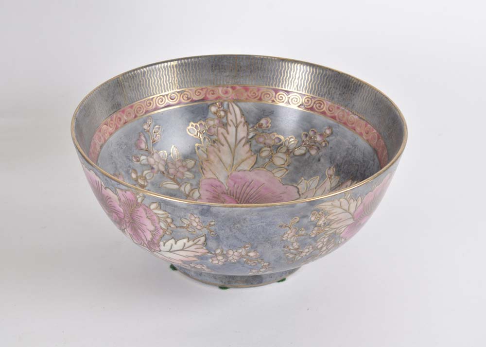 Grouping of Asian Themed Ceramics