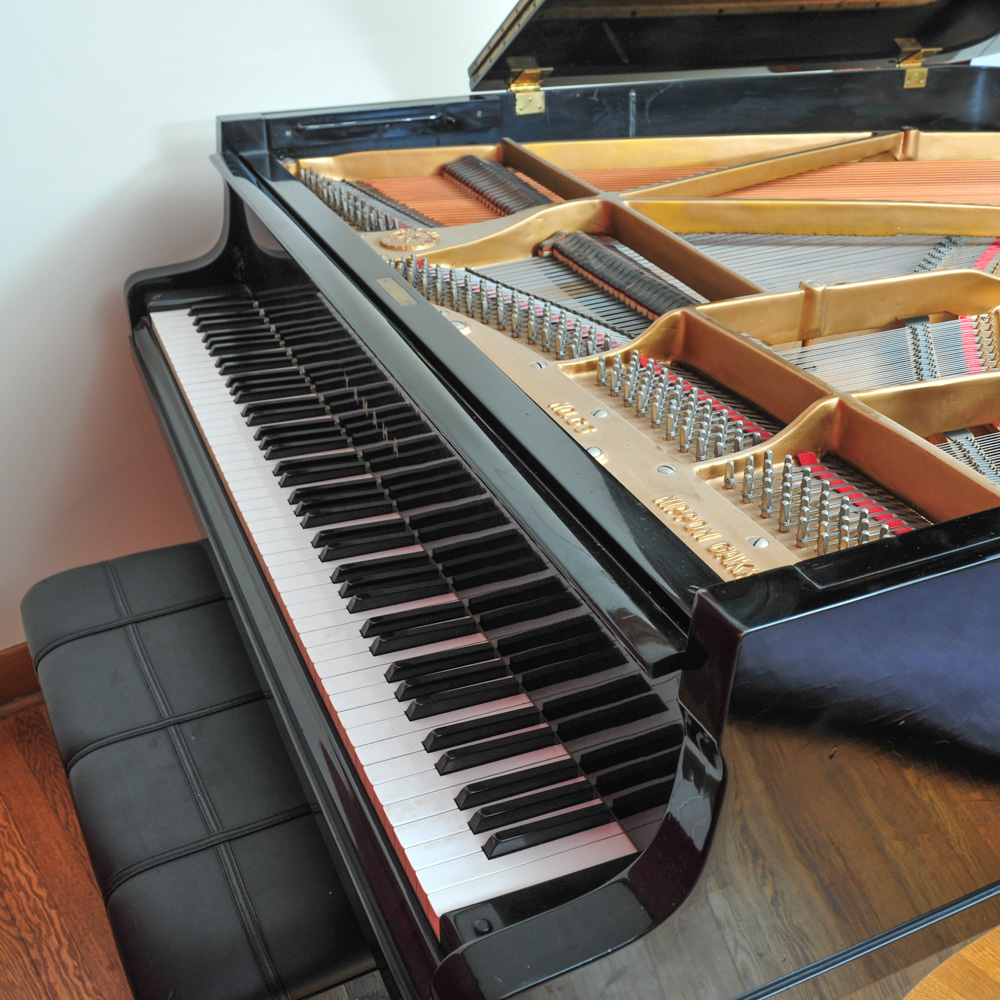 1976 Yamaha No. G3 Grand Piano