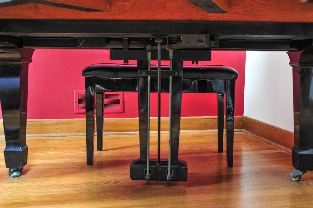 1976 Yamaha No. G3 Grand Piano