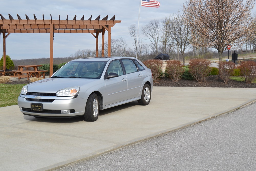 Low Mileage 2004 Chevrolet Malibu Maxx LT VE