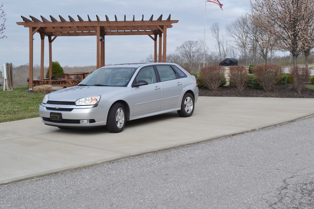 Low Mileage 2004 Chevrolet Malibu Maxx LT VE