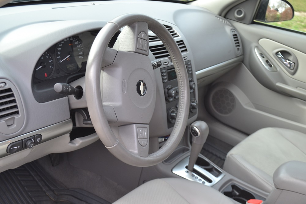 Low Mileage 2004 Chevrolet Malibu Maxx LT VE