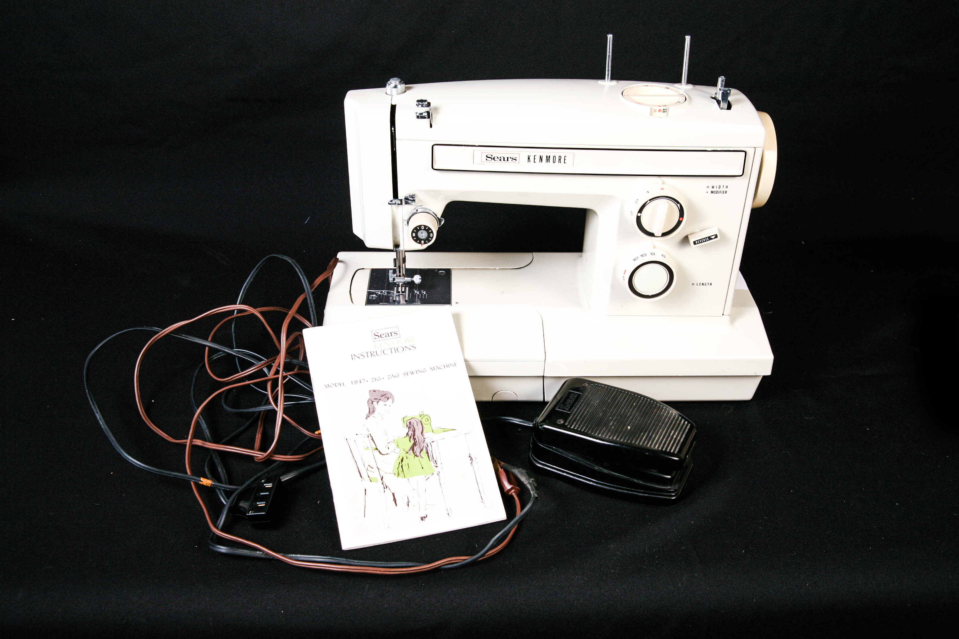 Vintage Sears Kenmore 1947 Sewing Machine