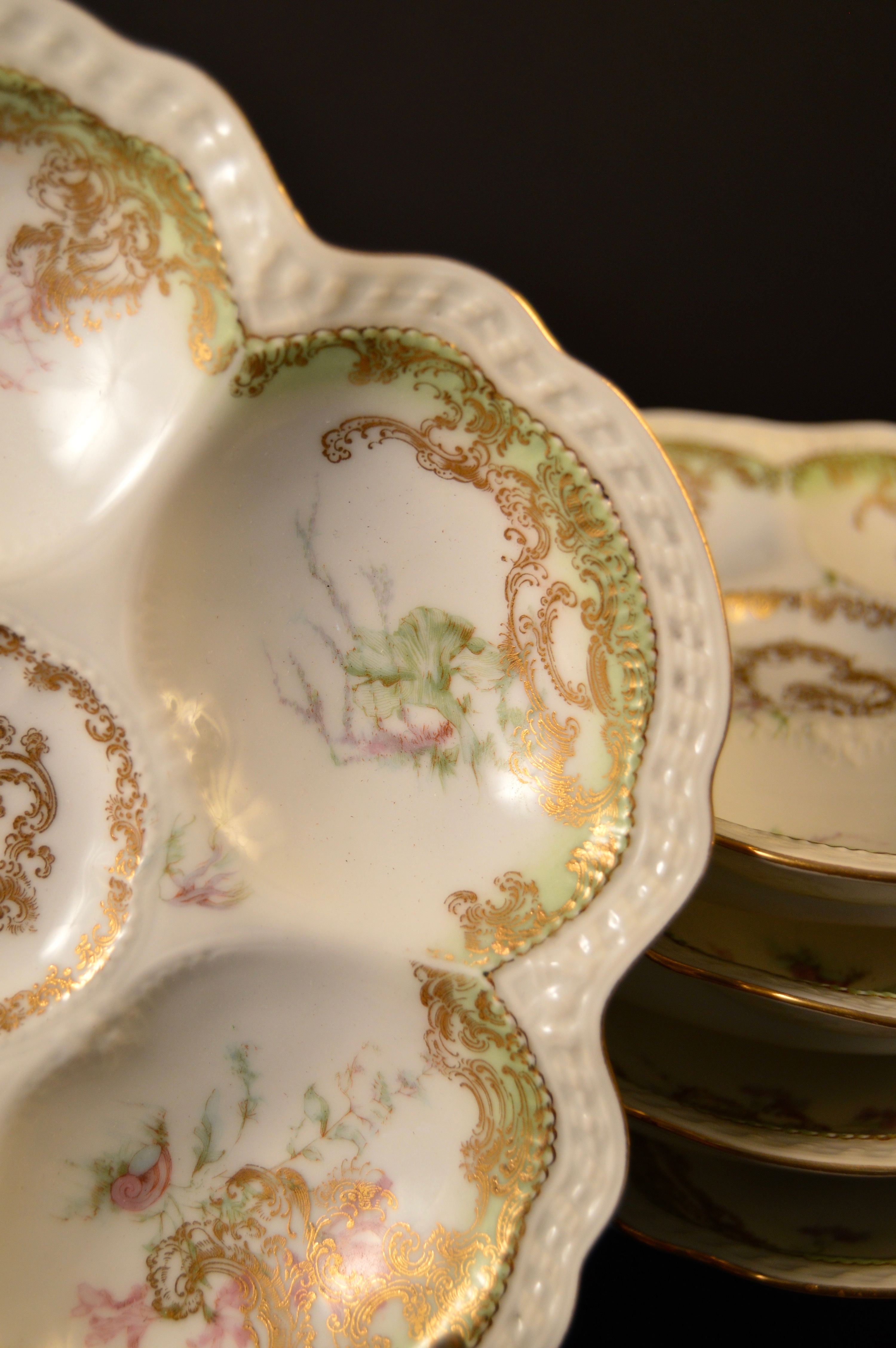 Set of 10 Haviland Limoges Oyster Plates