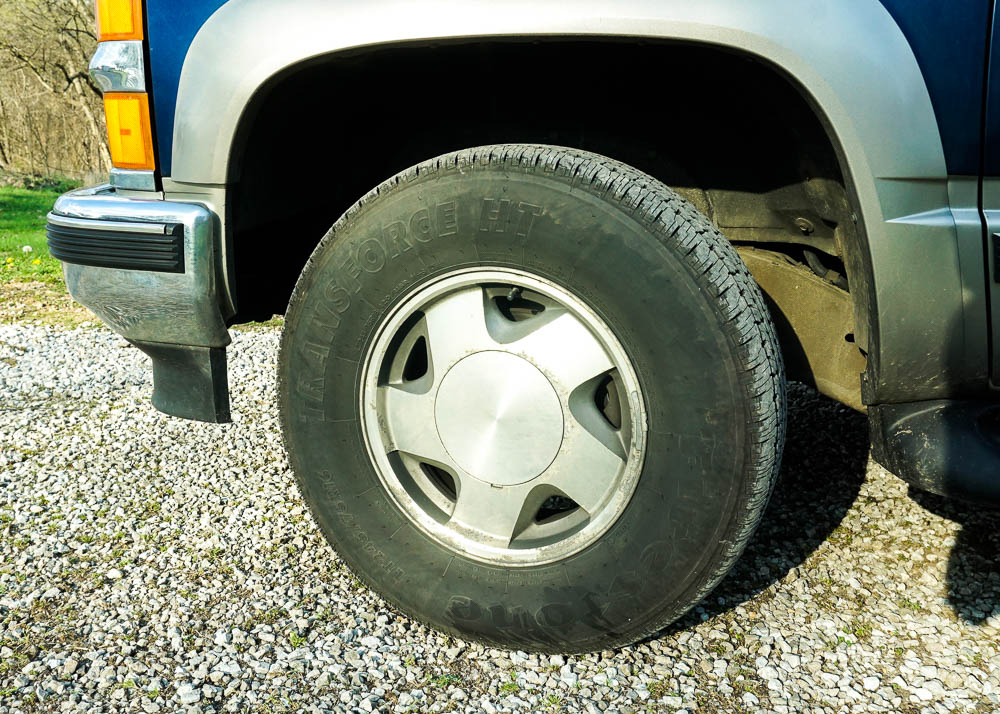 1999 Chevrolet Suburban 4x4 1500 SLE