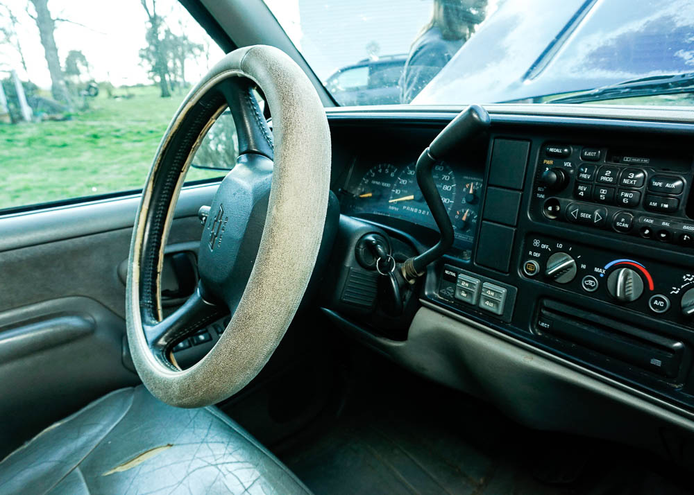 1999 Chevrolet Suburban 4x4 1500 SLE