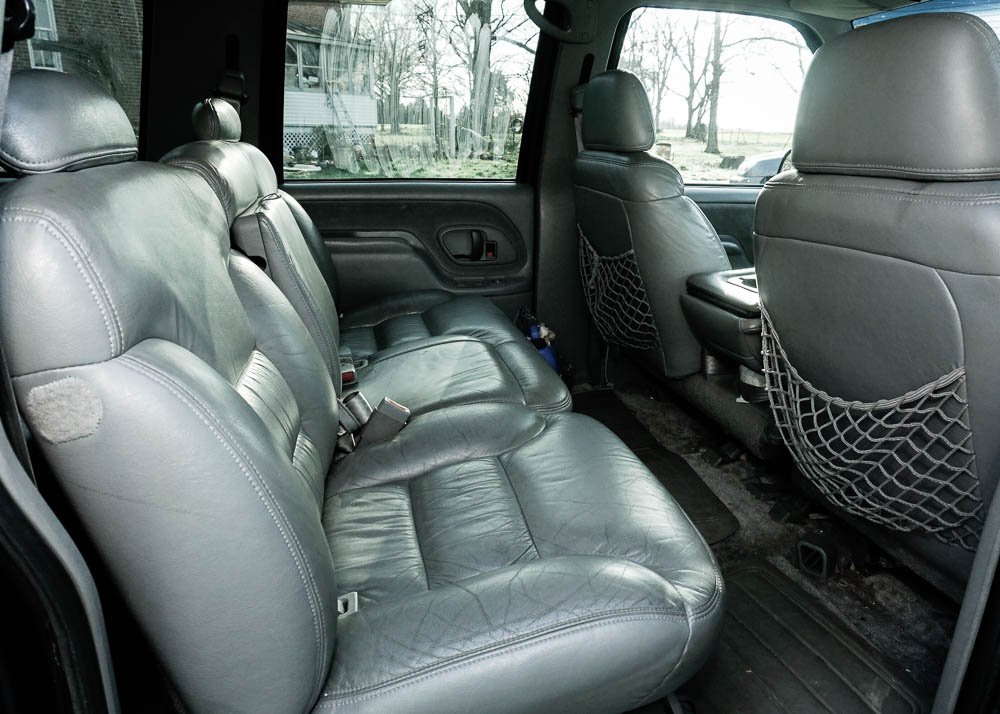 1999 Chevrolet Suburban 4x4 1500 SLE