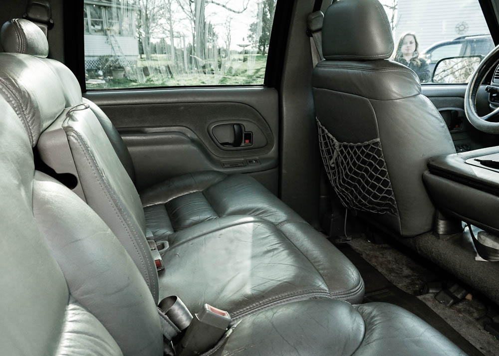 1999 Chevrolet Suburban 4x4 1500 SLE