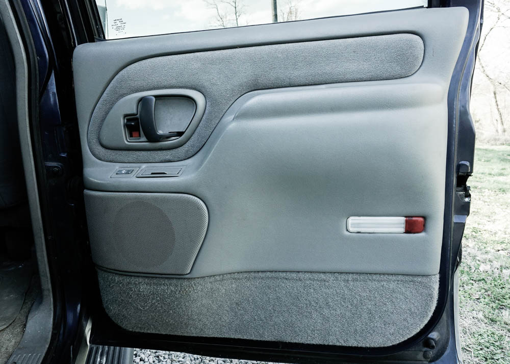 1999 Chevrolet Suburban 4x4 1500 SLE