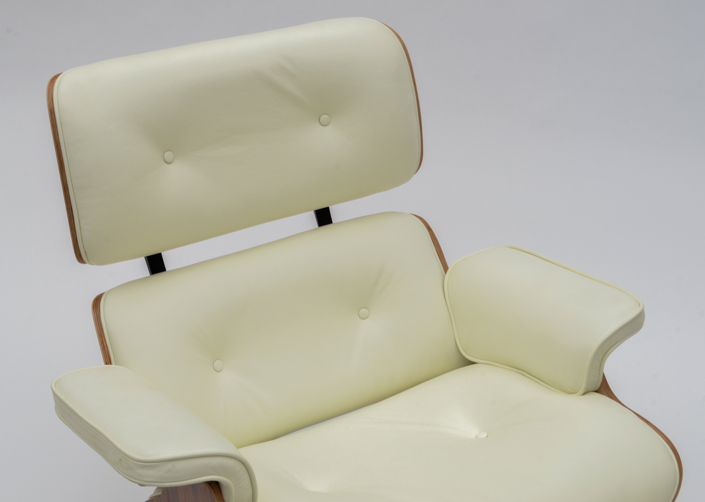 Eames Style Lexmod Eaze Lounge Chair