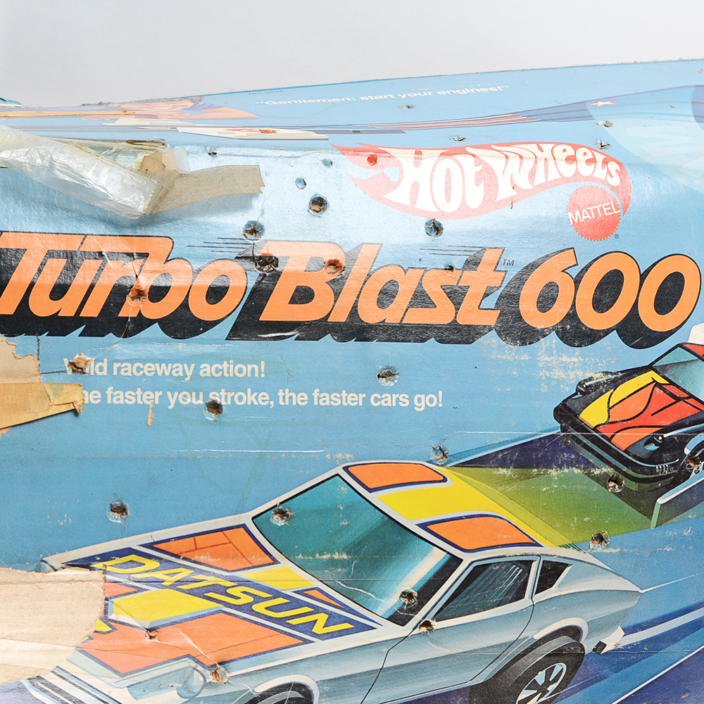 Vintage Hot Wheels Turbo Blast 600 and Service Center