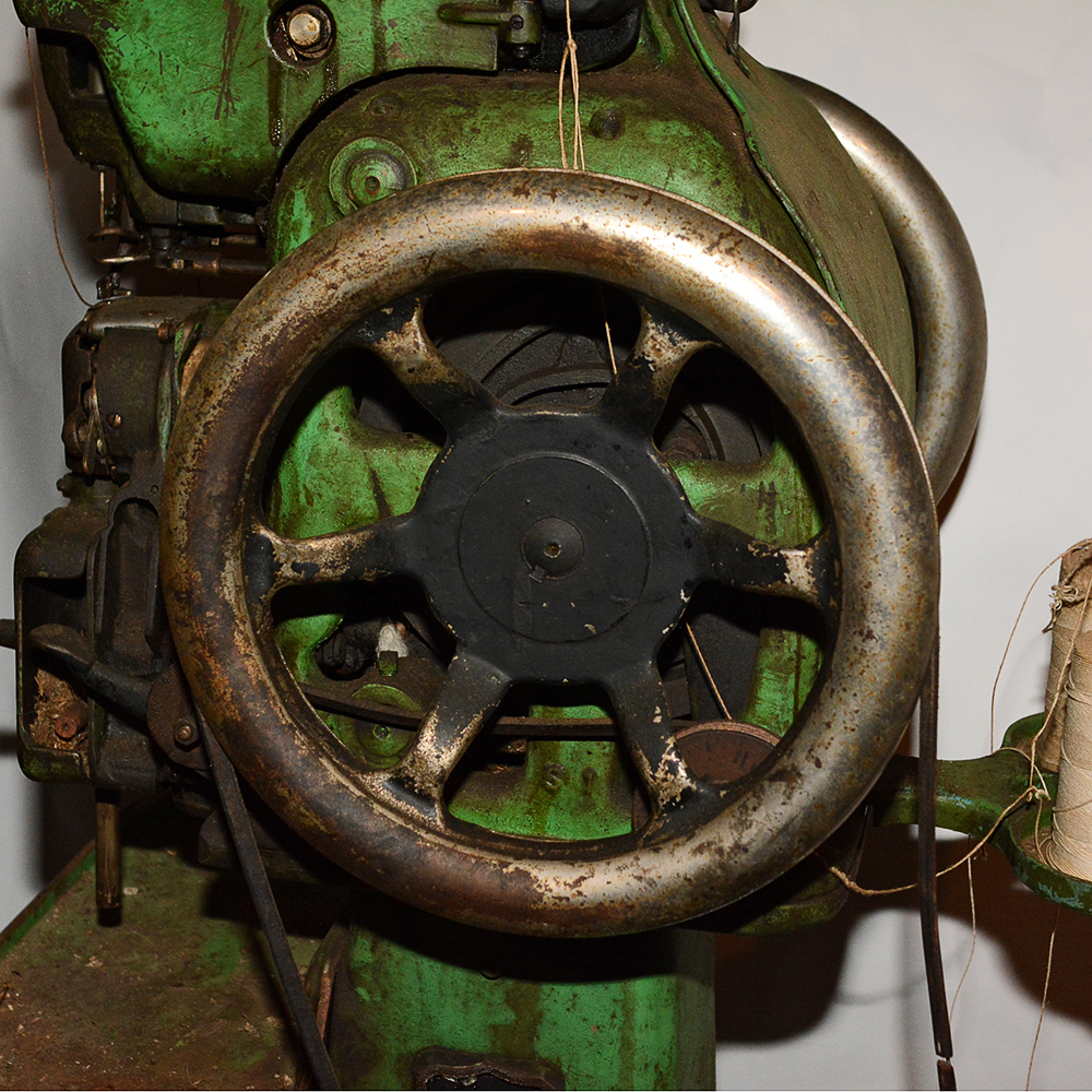 American Straight Needle Heavy Leather Sewing Machine