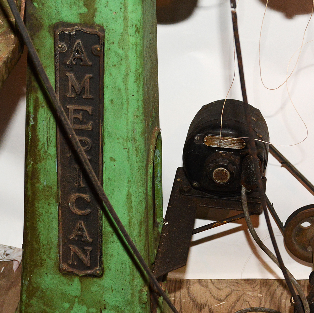 American Straight Needle Heavy Leather Sewing Machine