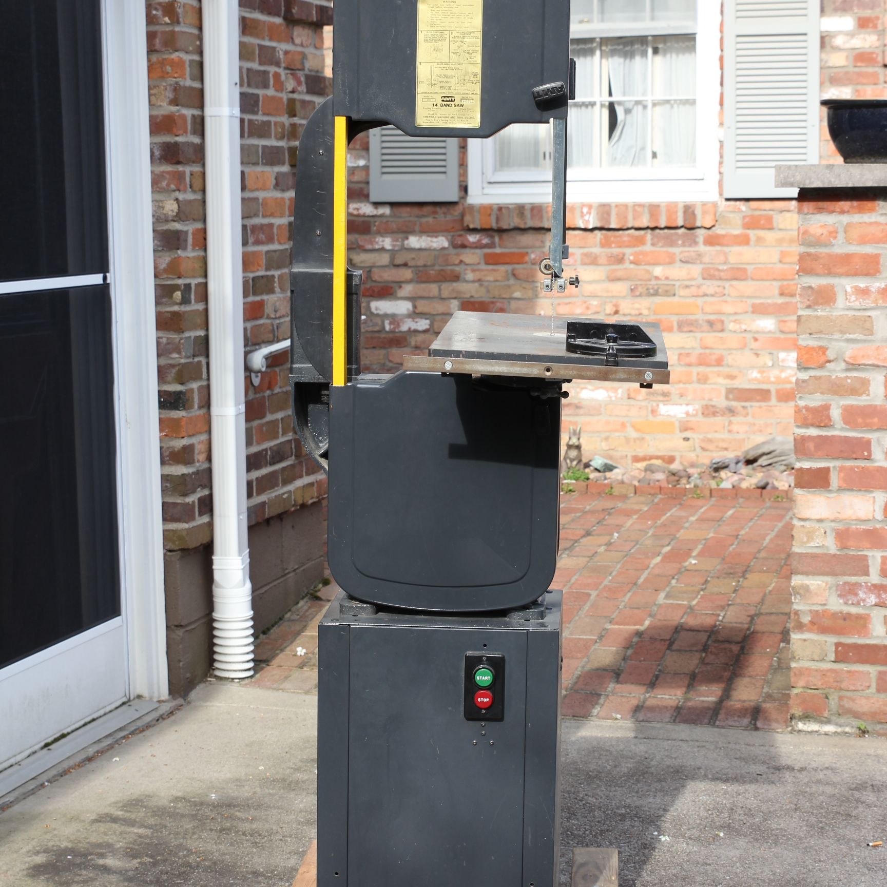 AMT 14" Stationary Band Saw